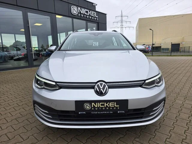 Volkswagen Golf – 10