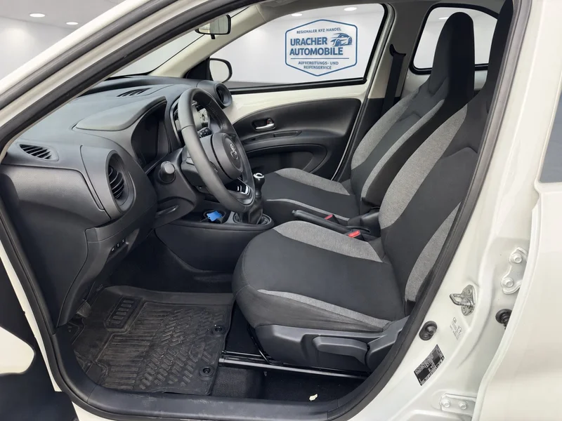Toyota Aygo – 10