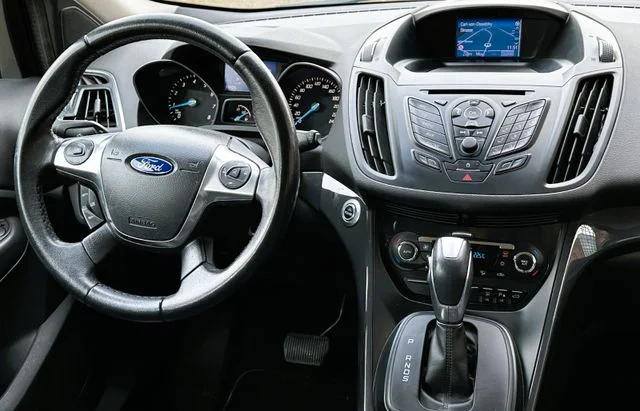FORD Kuga – 10