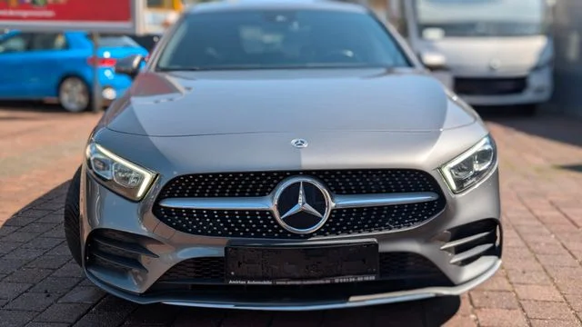 MERCEDES-BENZ A 200 – 8