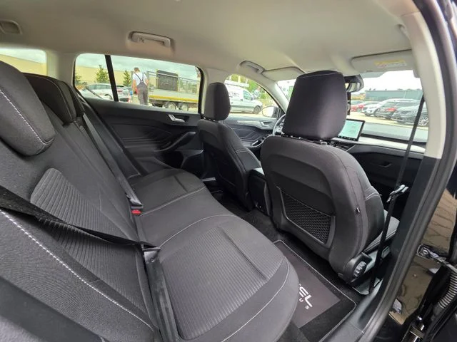 Ford Focus – 23
