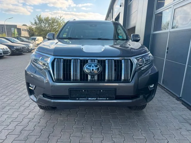 TOYOTA Land Cruiser – 2