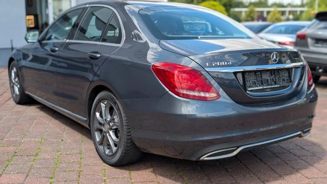 MERCEDES-BENZ C 200 – 3