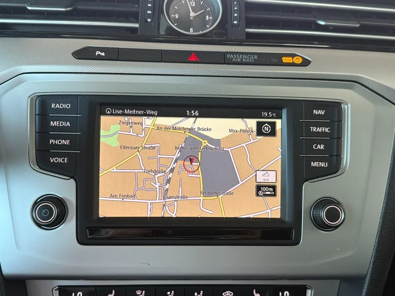 Volkswagen Passat – 16