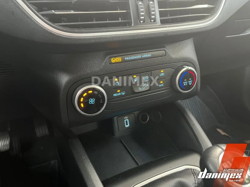 Ford Focus – 21
