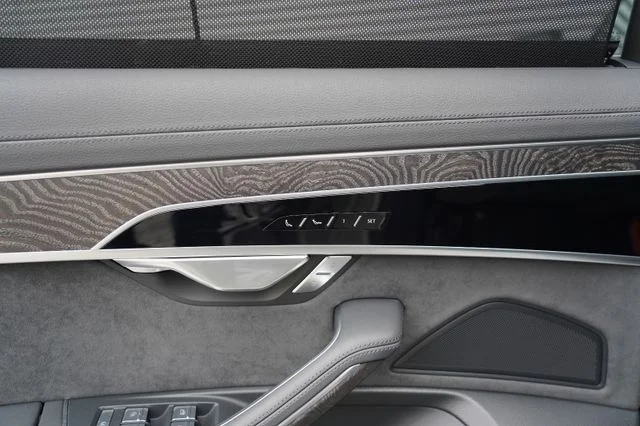 AUDI A8 – 18