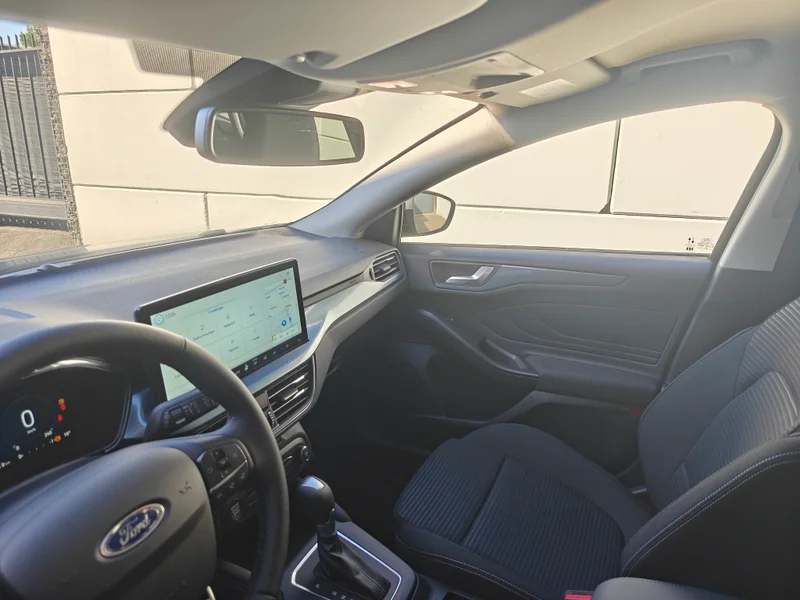 Ford Focus Turnier Active X 1.0 7AT – 16