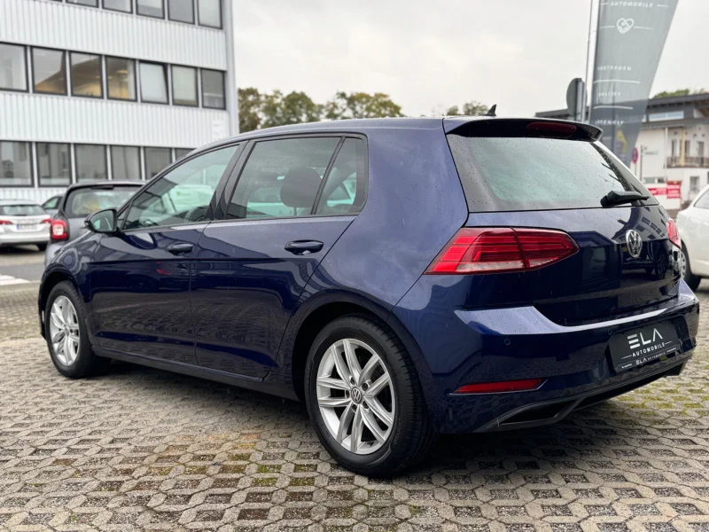 Volkswagen Golf – 9