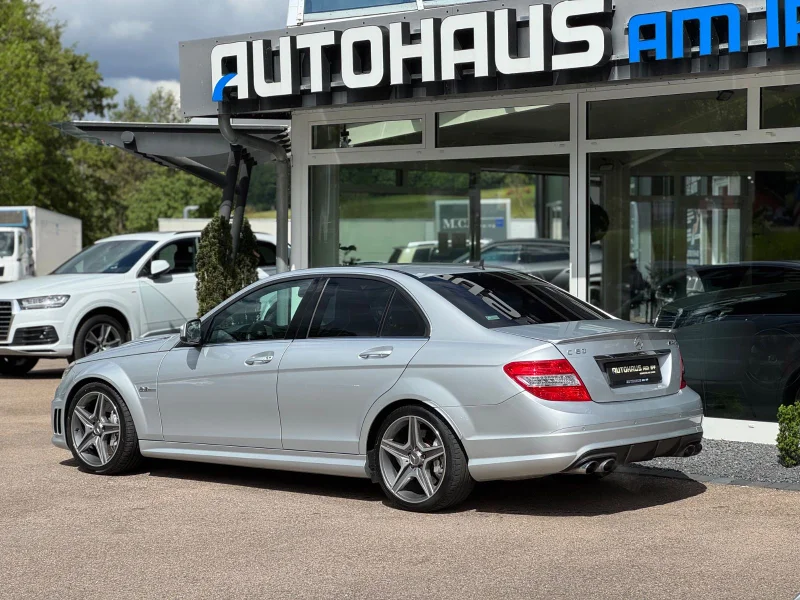 Mercedes-Benz C 63 AMG – 10