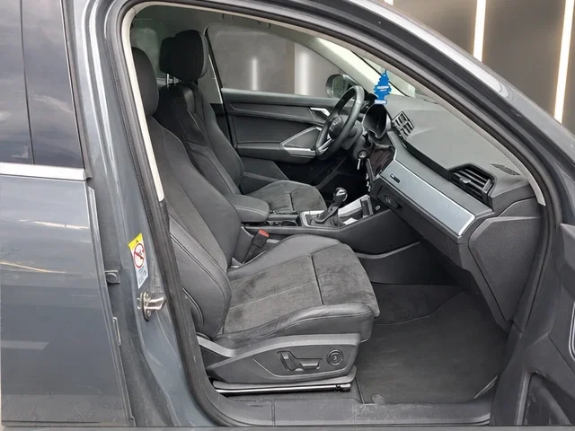 Audi Q3 – 3