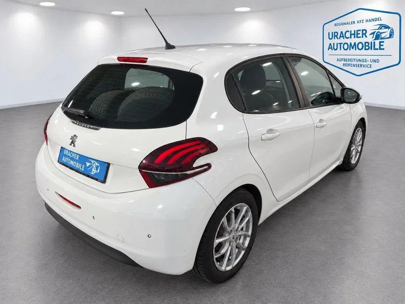 Peugeot 208 – 7