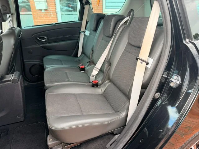 RENAULT Scenic – 15