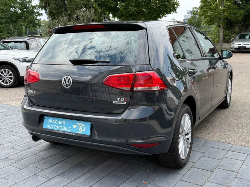 Volkswagen Golf – 6