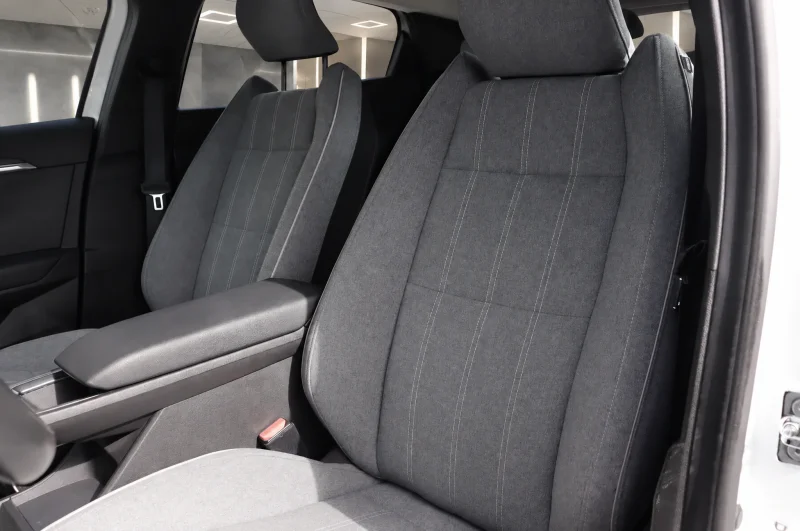 Renault Megane E-TECH – 18
