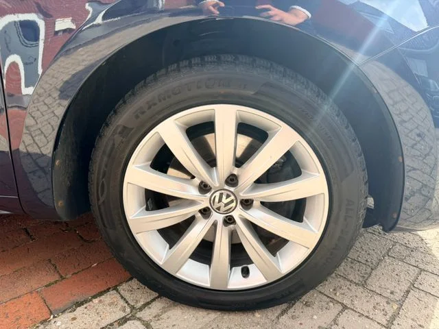 VW Sharan – 13
