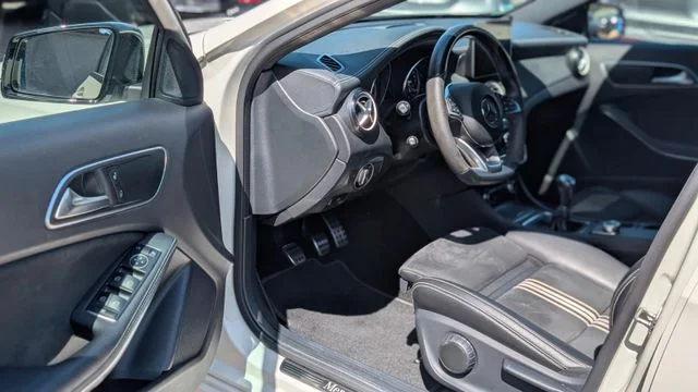 MERCEDES-BENZ A 180 – 11