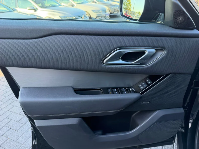 Land Rover Range Rover Velar – 10