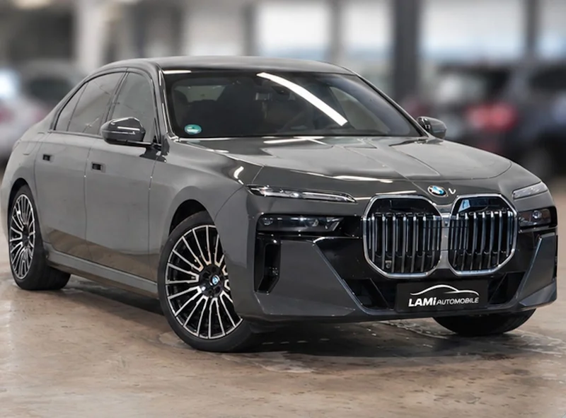 BMW 740