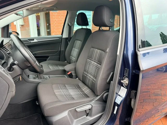 VW Golf Sportsvan – 18