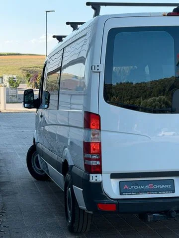 Mercedes-Benz Sprinter – 12