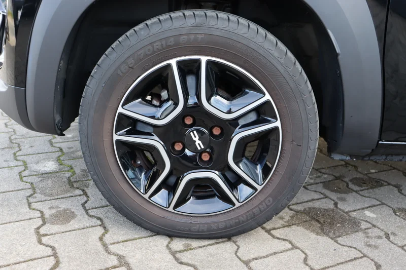 Dacia Spring – 9