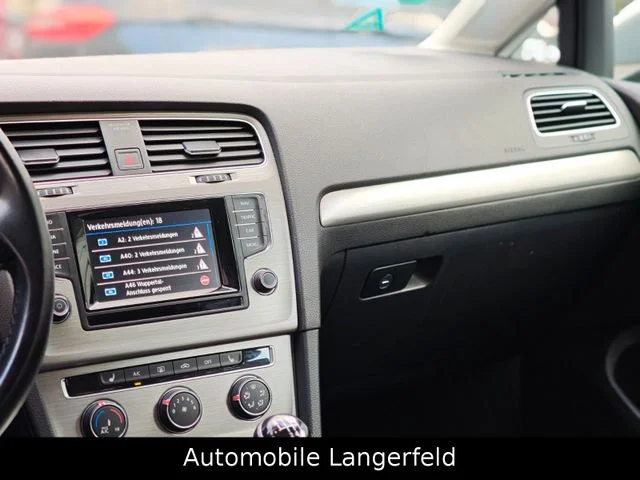 Volkswagen Golf – 22
