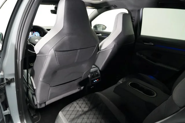 VW Golf – 18