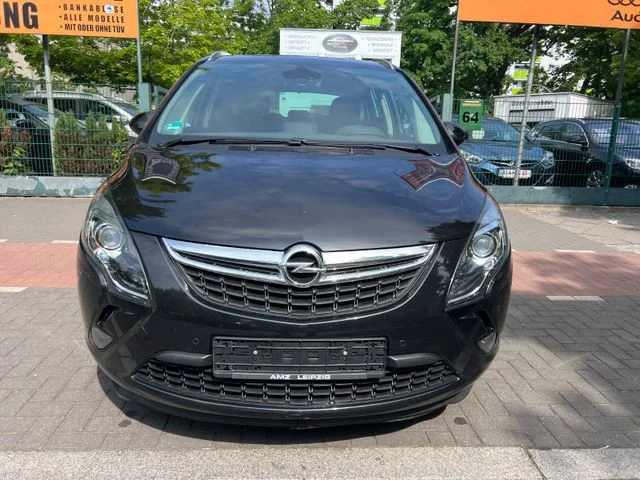 Opel Zafira – 3