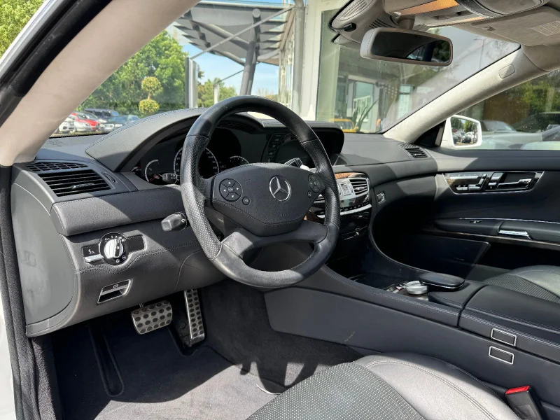 Mercedes-Benz CL 63 AMG – 27