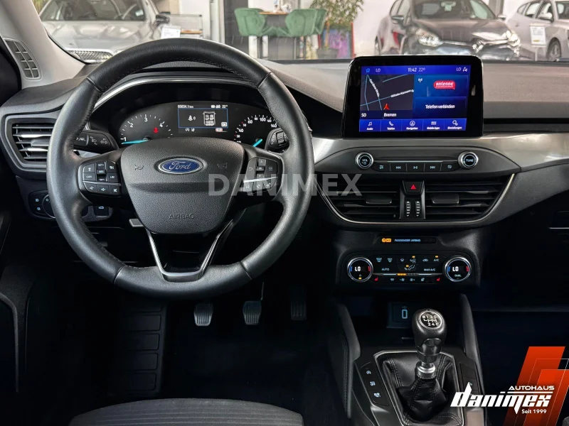 Ford Focus – 12