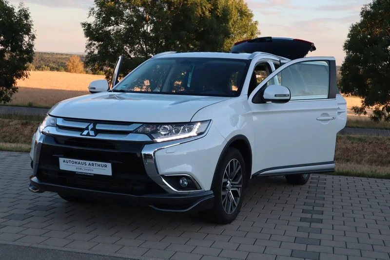 Mitsubishi Outlander – 7