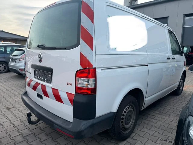 VW T5 Transporter Kasten-Kombi Kasten  MOTORSCHADEN – 2