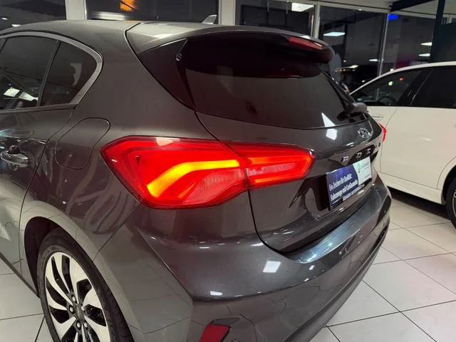 Ford Focus – 10