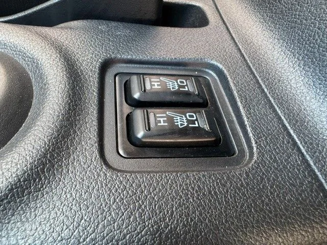 Mitsubishi Outlander – 23