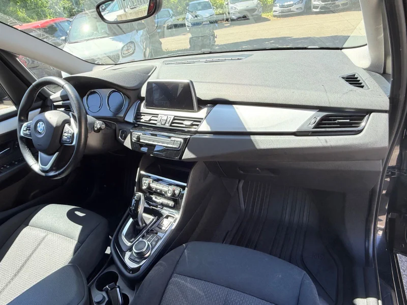 BMW 218 – 21
