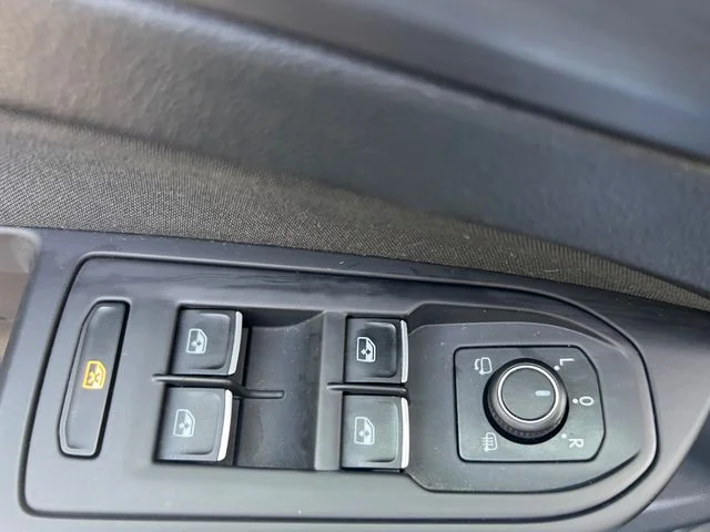 Volkswagen Golf – 17