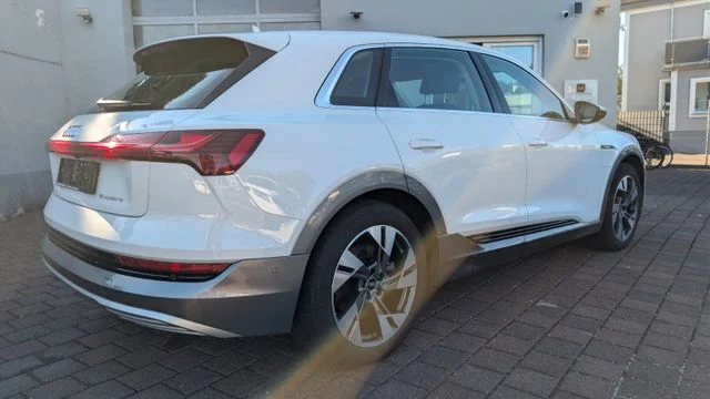AUDI e-tron – 5