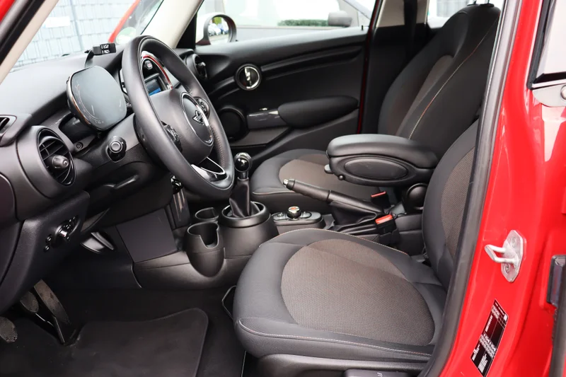 Mini COOPER – 10