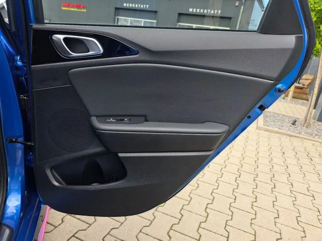 Kia pro cee'd / ProCeed – 24