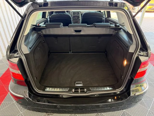 Mercedes-Benz B 200 – 12