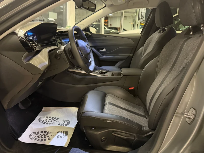 Peugeot 408 – 21