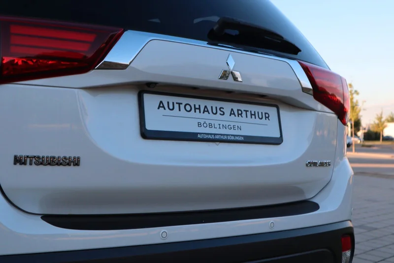 Mitsubishi Outlander – 5