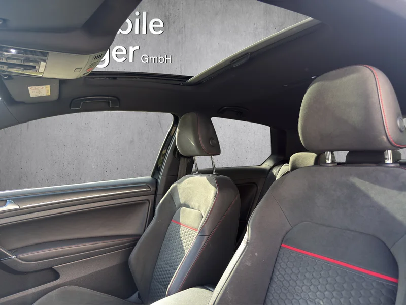 Volkswagen Golf – 17
