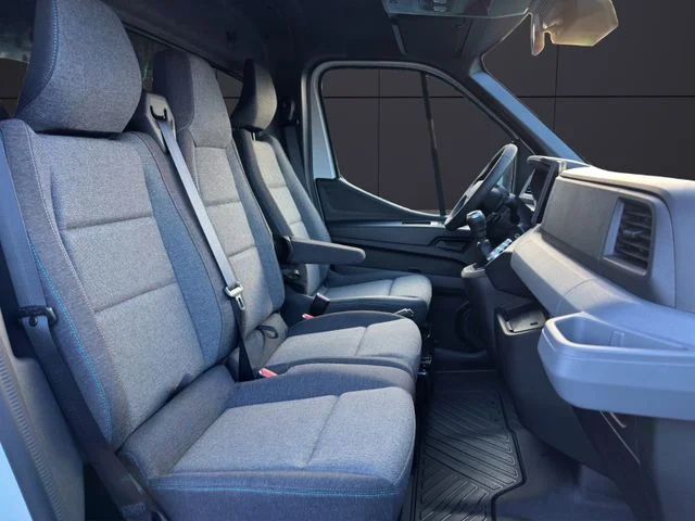 Renault Master Schaltwagen AHK 3,5 Aluminium Aufbau – 17