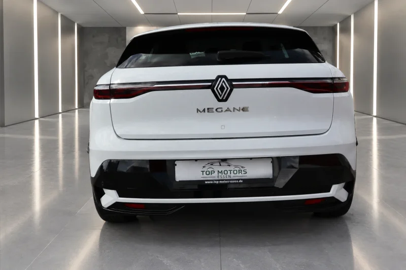 Renault Megane E-TECH – 7