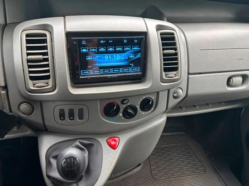 Renault Trafic – 12