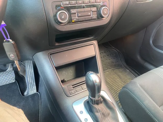 VW Golf – 22