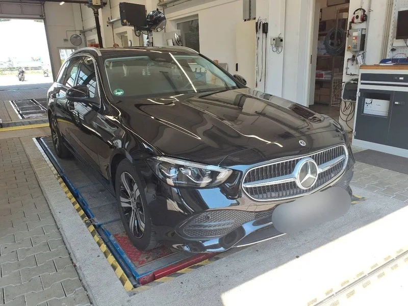 Mercedes-Benz C 200 – 2