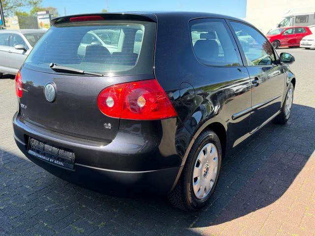 Volkswagen Golf – 5