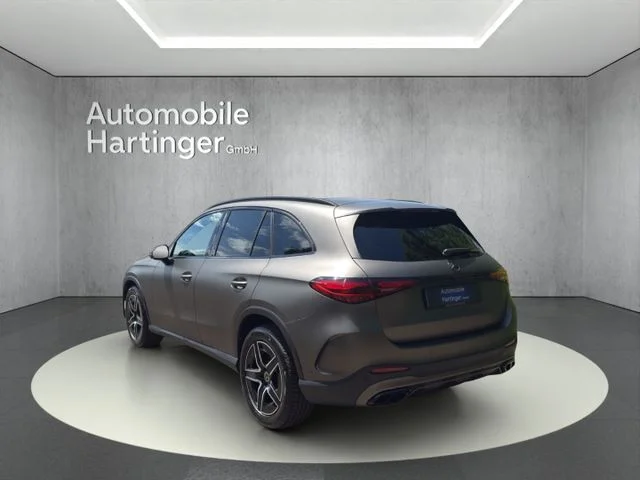 MERCEDES-BENZ GLC 220 – 4